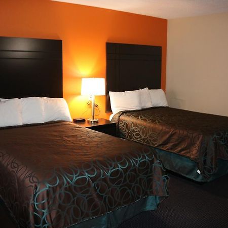 Americas Best Value Inn Giddings Exterior photo