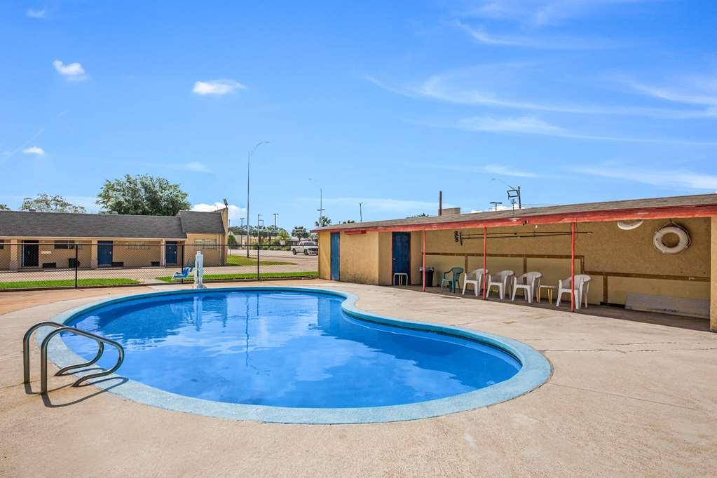 Americas Best Value Inn Giddings Facilities photo
