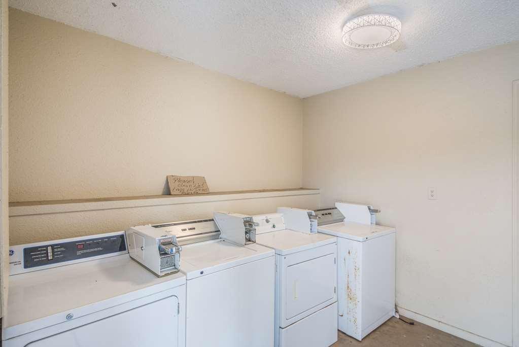 Americas Best Value Inn Giddings Facilities photo