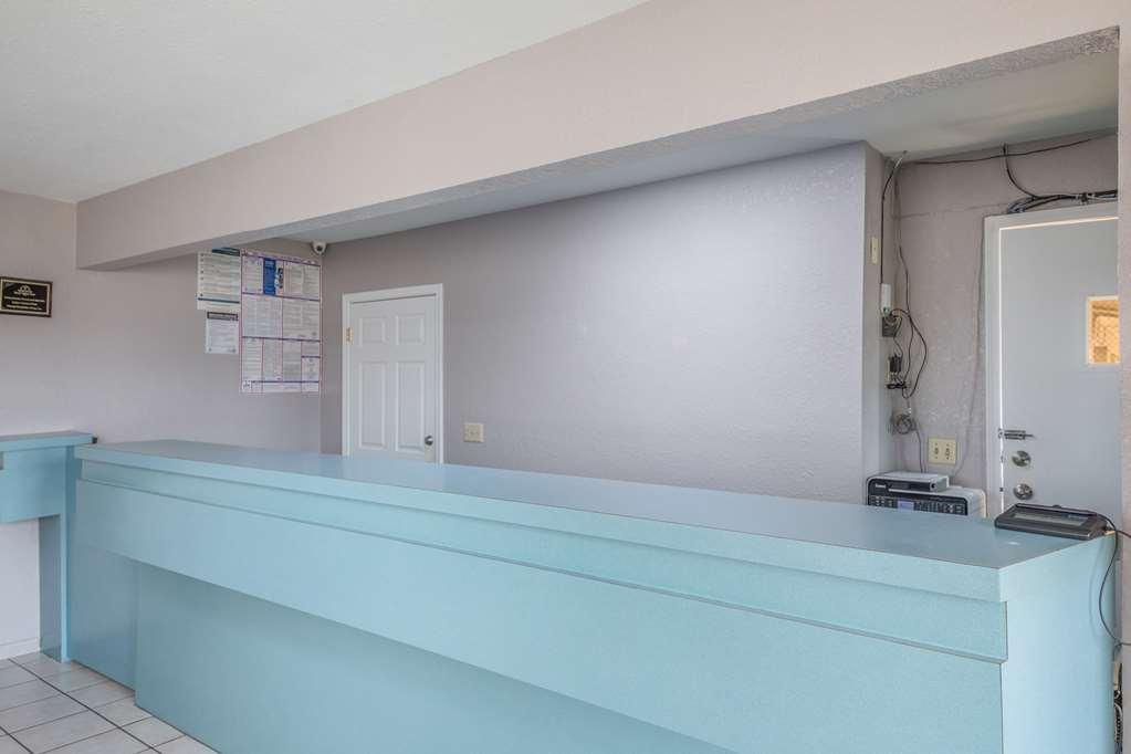 Americas Best Value Inn Giddings Interior photo